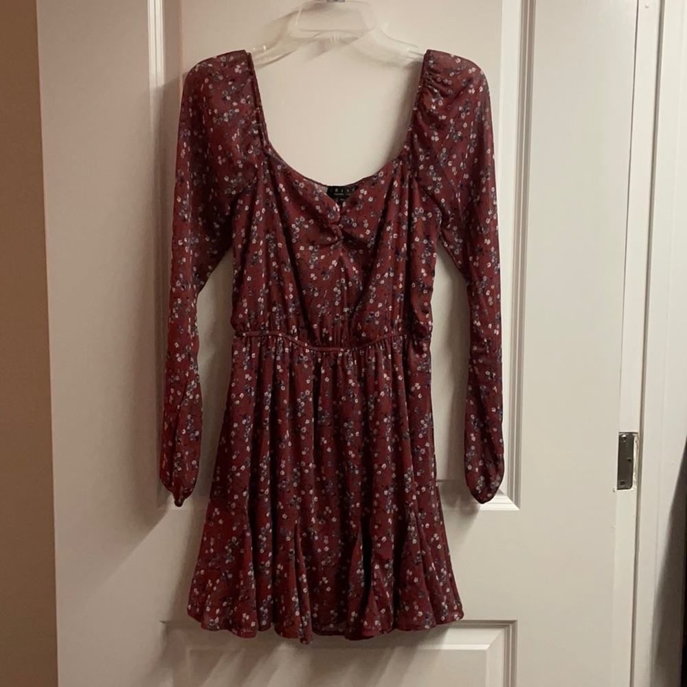 Francesca’s Floral Long Sleeve Dress